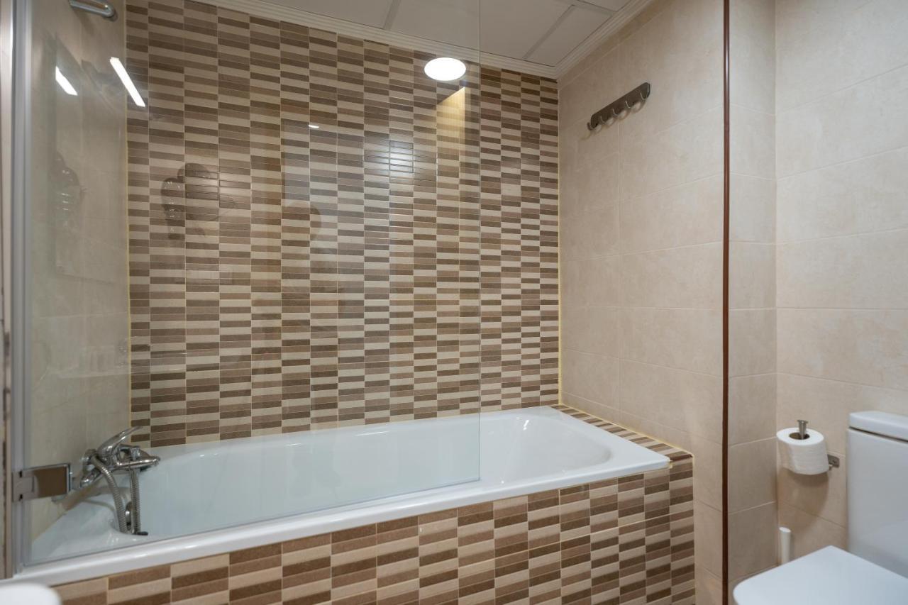 Marq Castillo Habitaciones Alicante Extérieur photo